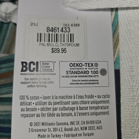 WILLIAMS SONOMA 70" ROUND TABLECLOTH w/UMBRELLA HOLE AND ZIPPER OILCLOTH PALM - Picture 3 of 5